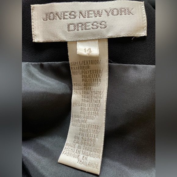 LN STUNNINGLY BEAUTIFUL JONES NEW YORK CLASSIC BLACK DRESS. FULLY LINED. - Picture 8 of 9